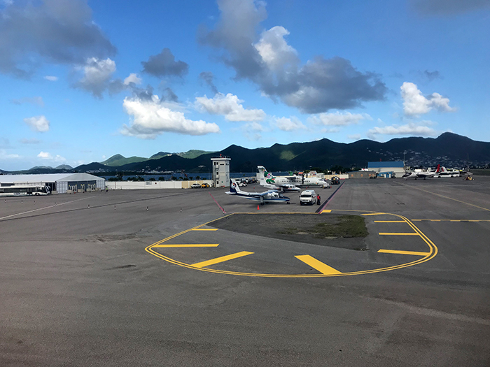 Sint Maarten Flughafen - Flüge (NL/F/UK)